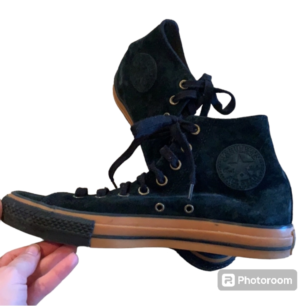 COPY - Suede High Top CHUCKS Converse mens 8 women's 10 excellent condition!